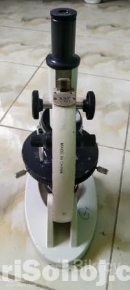 Microscope